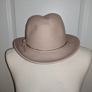 Mauve Wool Hat